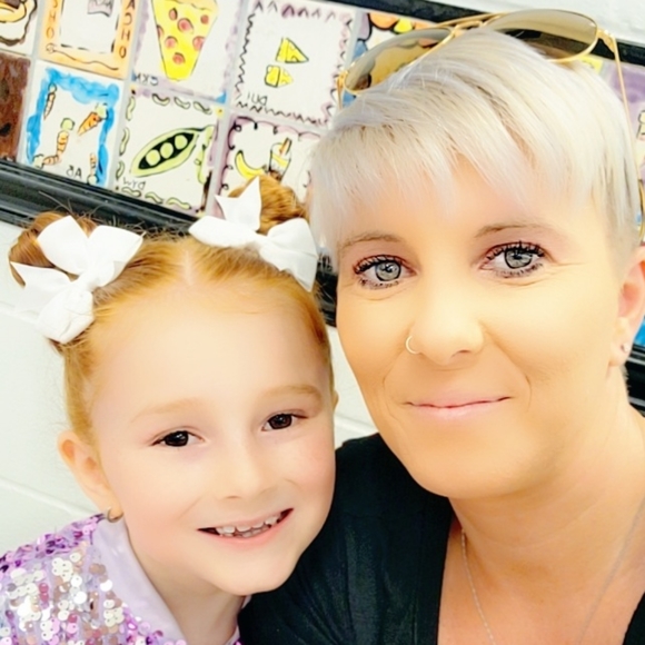 Meet your Posher, Miranda - Picture 3 of 5